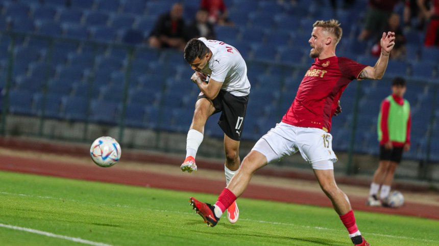 ЦСКА 1948 изхвърли ЦСКА от Европа, грозни сцени белязаха мача