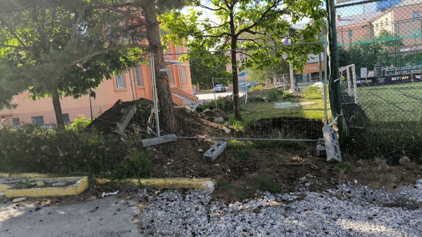СО: Топлопроводите в "Студентски град" и "Мусагеница" са в тревожно състояние (+СНИМКИ)