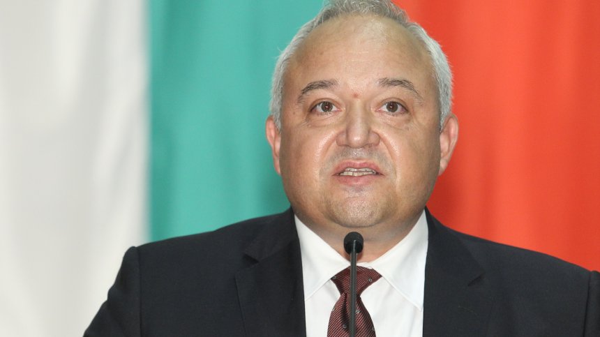 Демерджиев: Службите работят за разкриване на полицаи, замесени в трафик на мигранти