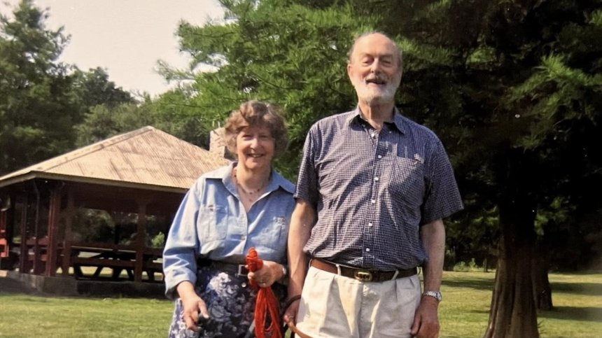 Почина съпругът на княгиня Мария Луиза - Бронислав Хробок