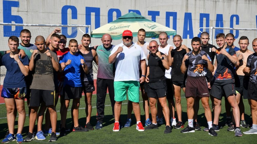 Красен Кралев проследи подготовката на спортистите ни в НСБ "Спортпалас"
