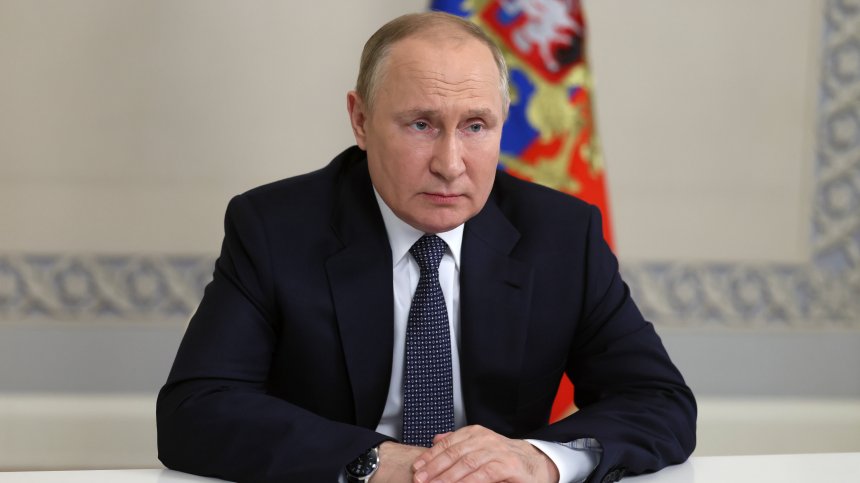 Бани с кръв от рога на сибирски елен: Разклатено ли е здравето на Путин?
