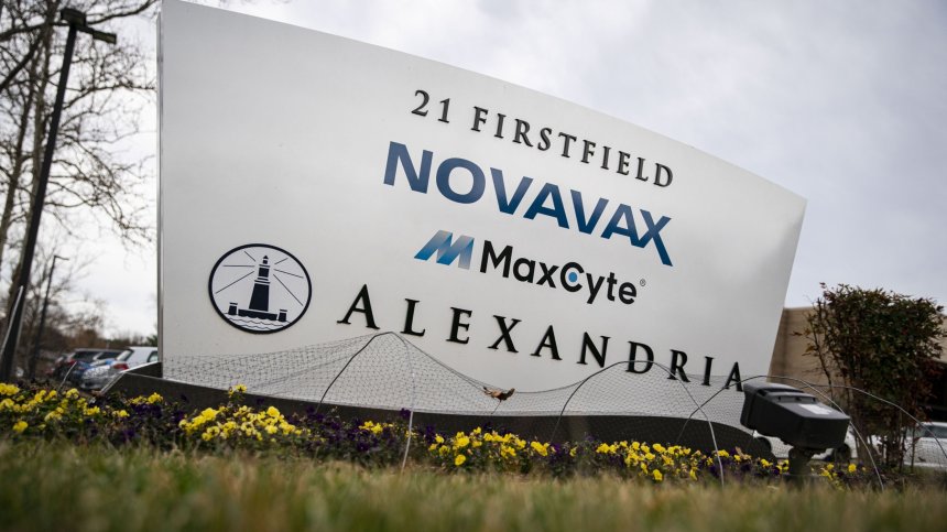 Индонезия първа в света разреши ваксината на Novavax