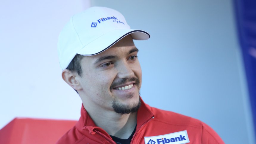 Алберт Попов не се класира за финала, но се представи страхотно