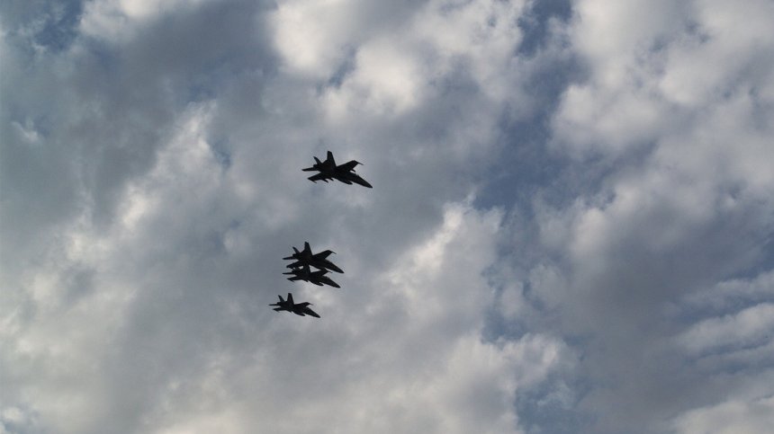 Украйна унищожи руски изтребители при атака срещу военно летище