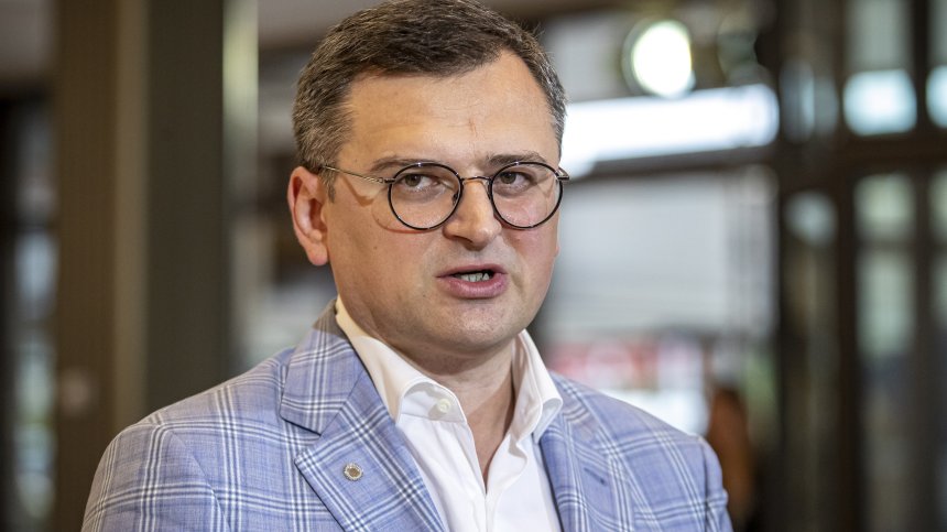 Кулеба е поискал от израелския премиер отбранителни системи срещу ракети и дронове