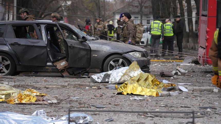 Володимир Зеленски за атаката в Суми: Само мръсна измет може да убива така цивилни