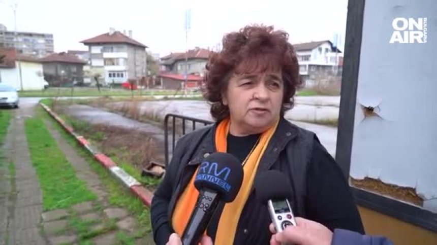 875 лв. заплата и празни обещания: Служители в "Автомобилна администрация" протестират