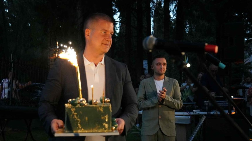 Кметът на Стара Загора събра 88 000 лв. за благотворителност на рождения си ден