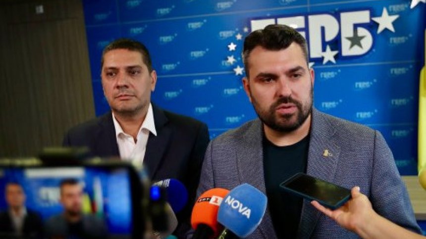 ГЕРБ обвини Радев в манипулация относно американските военни самолети