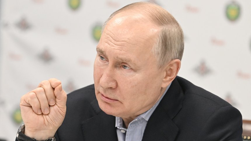 Путин за експлозиите в Иран: Потресаващо нападение срещу мирни хора