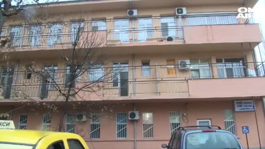 Бебе с Ковид в Хасково: Майката сигнализира за тежки условия в болницата