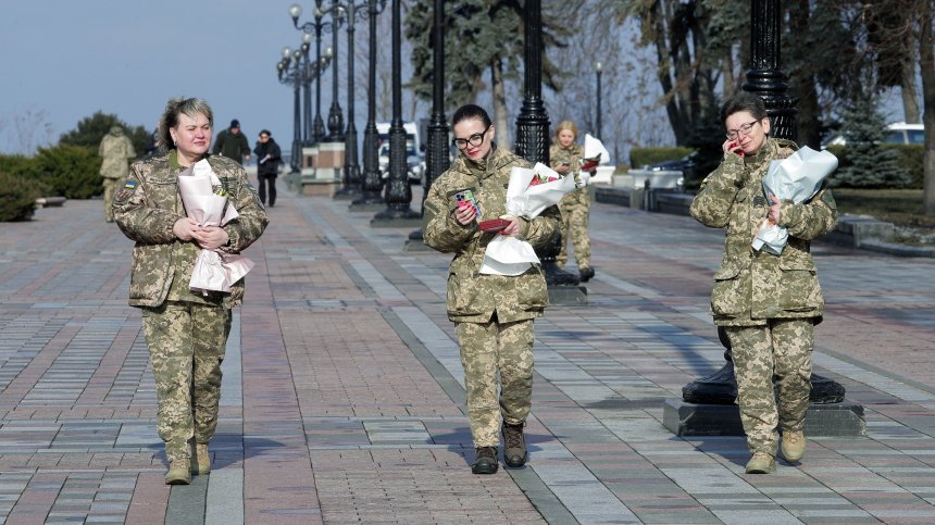 Над 40 000 военни украинки участват в борбата срещу руските сили