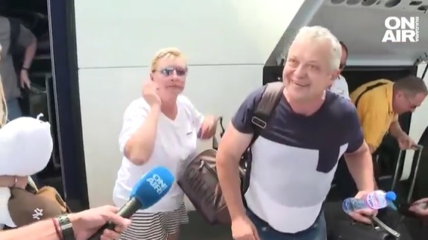 Руските дипломати и семействата им напуснаха България гневни