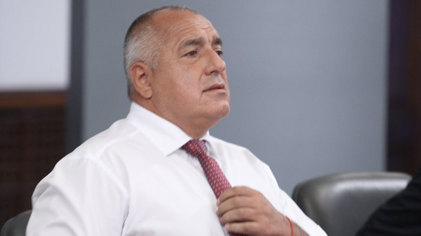 Борисов провел среща с министрите, готови са за оставка