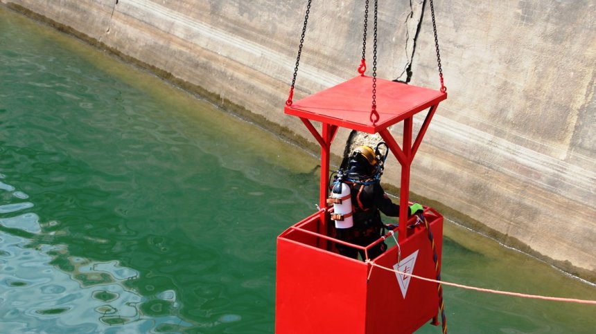 Изпускат язовир Кричим, хора и животни трябва да се изведат от коритото на Въча