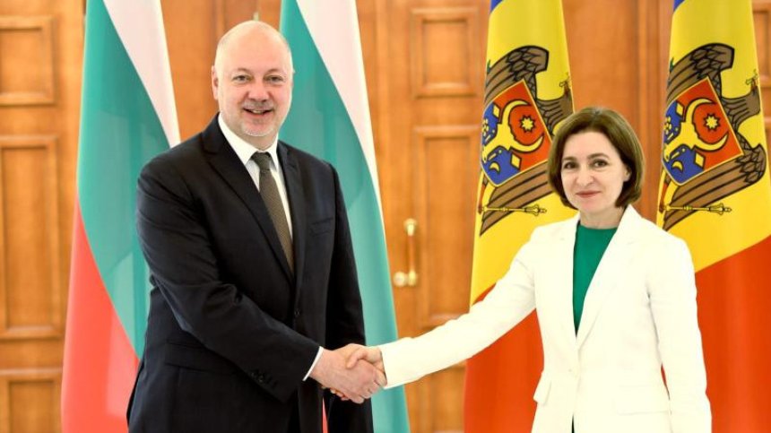 Желязков: България подкрепя европейската интеграция на Молдова