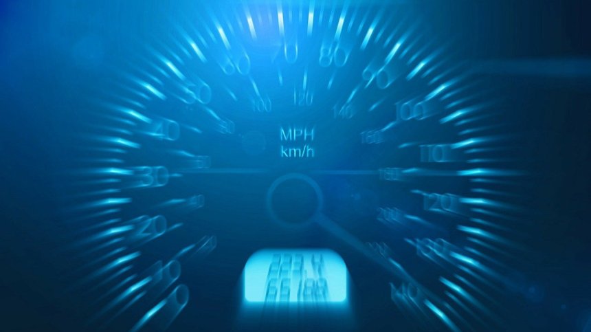 103-годишна баба фуча посред нощ с кола - даже нямала шофьорска книжка