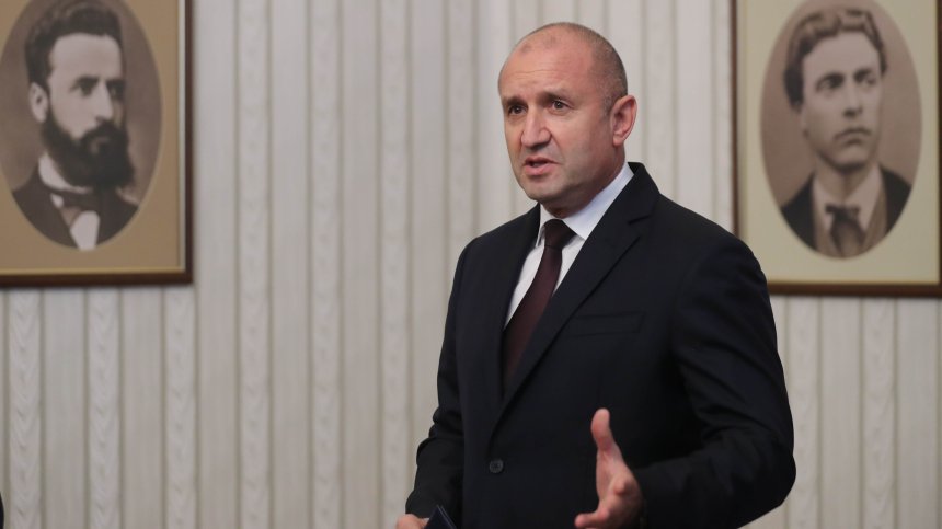 Вълна от реакции след острата позиция на Румен Радев за опорочаването на изборите