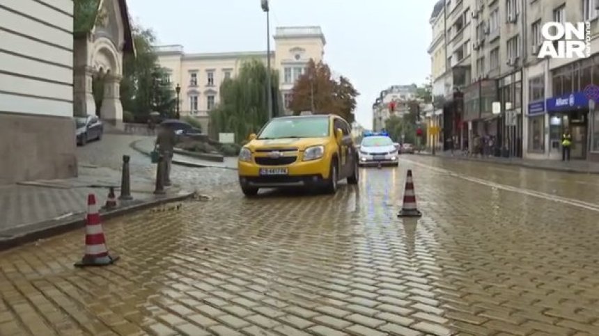 Линейка обикаляла болници с блъсната пешеходка в София, нямало места в ИСУЛ и "Пирогов"
