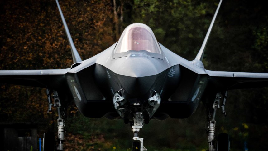 Отложиха производството на изтребителите F-35