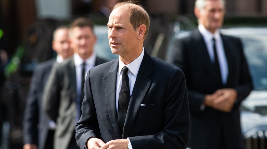 Единбург има нов херцог: Чарлз III подари титла на принц Едуард за рождения му ден