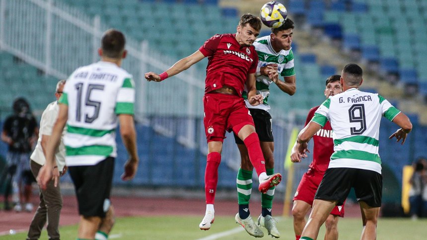 "Черно море" прекъсна победната серия на ЦСКА след 2:0 във Варна
