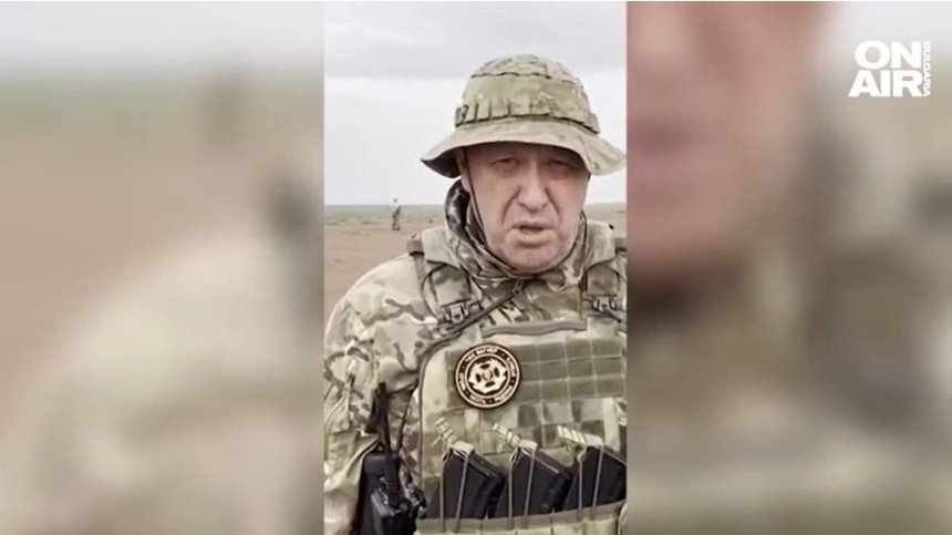 Пригожин е жив и се насочва с друг самолет към Москва?