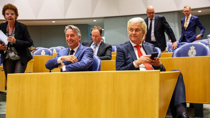 Нидерландия насрочи парламентарни избори за 29 октомври