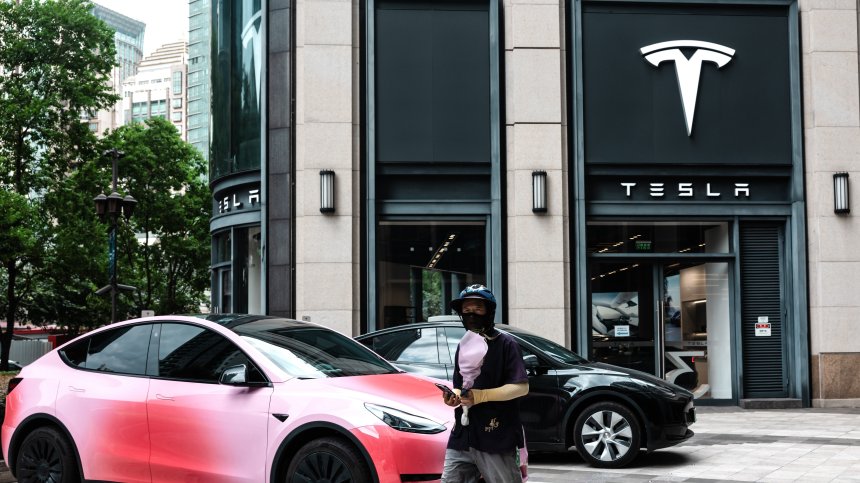 Tesla на нови висоти след изборната победа на Доналд Тръмп