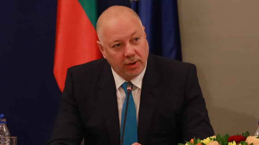 Държавата следи пазара под лупа, няма да има летящи цени заради еврото