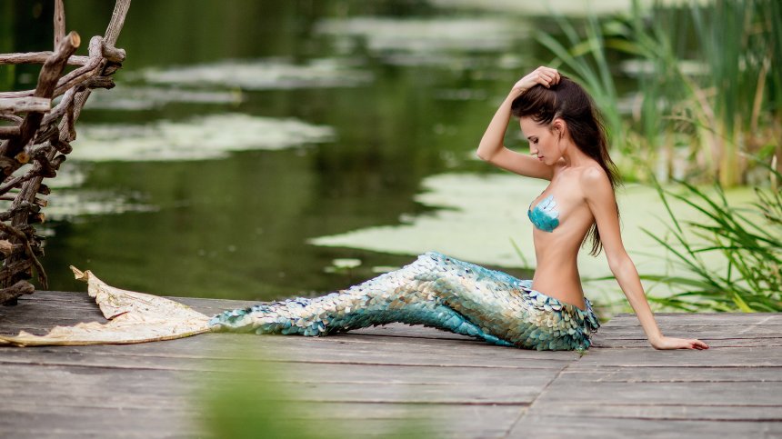 Най-странните професии по света – от русалка до пазач на ред