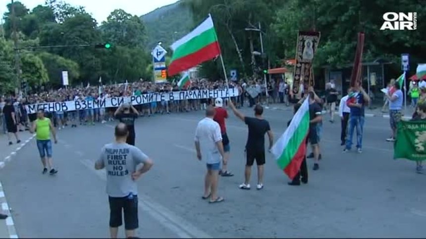 Валери Симеонов увери: Напрежението в Асеновград намалява