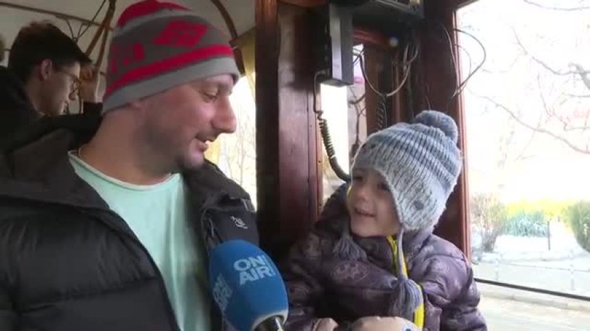 Ретро трамвай тръгна по улиците на София - с какво се отличава от новите?