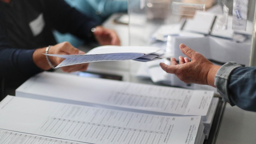 Равносметката от изборите за кметове: Повечето големи градове отиват на балотаж