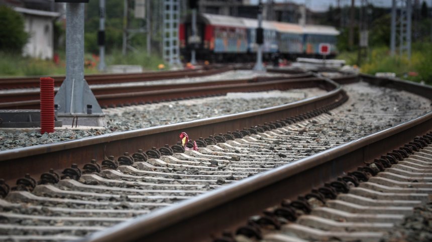 Инцидент спря временно влаковете между гарите Образцов Чифлик и Ветово