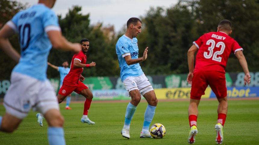 "Ботев" (Враца) изненада "Арда" (Кърджали) при дебюта на Тодор Симов