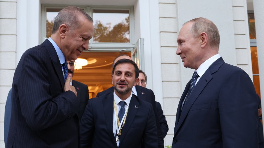 Путин и Ердоган си говориха 4 часа, Анкара ще плаща за руски газ и в рубли