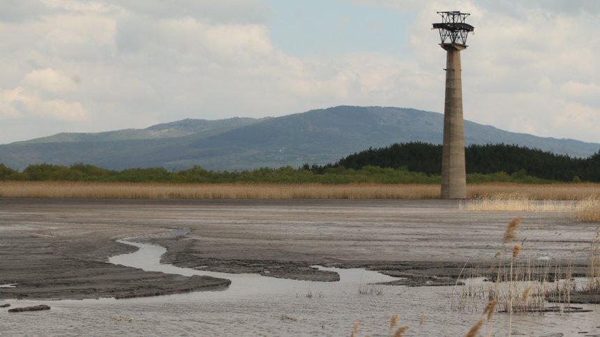 Ремонт остави без вода най-големите квартали на Перник