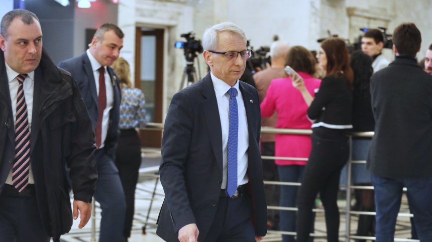 Акад. Николай Денков отговаря на въпроси в парламента