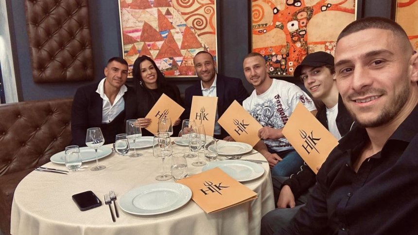 Звезди от SENSHI бяха VIP гости в Hell’s Kitchen България