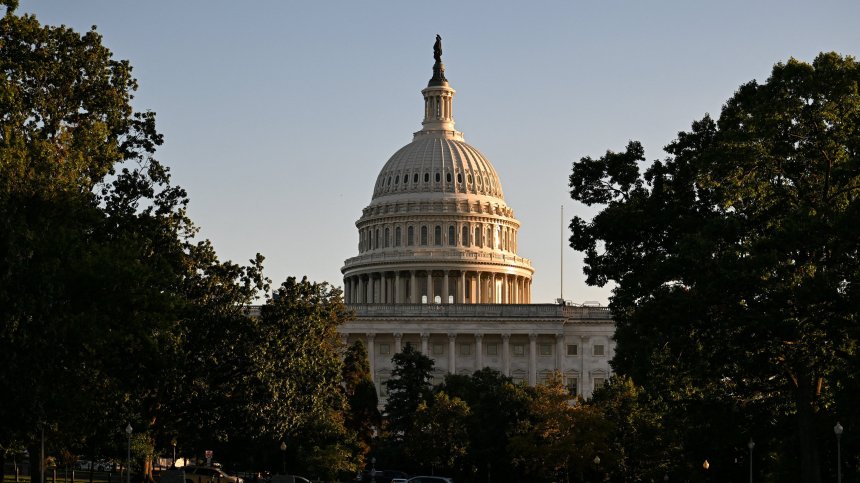 Белият дом: Блокадата на федералните институции струва милиарди