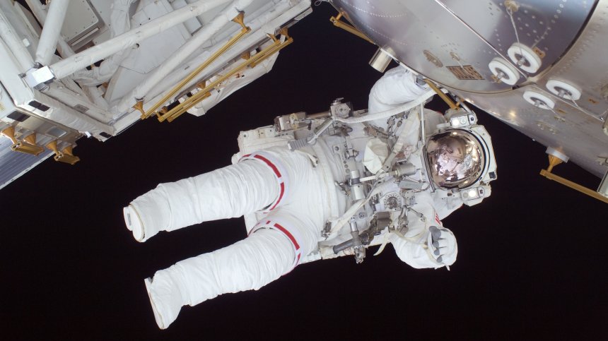 Китай планира да изпрати астронавти на Луната