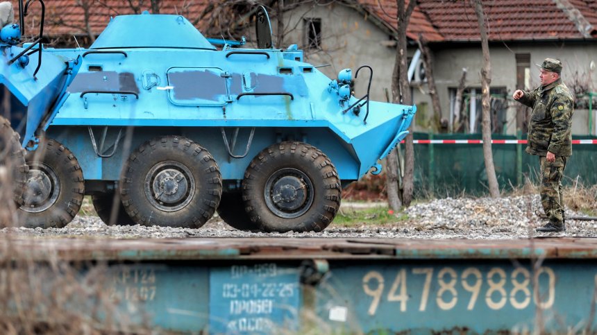 Ето каква военна техника пътува от България за Украйна (СНИМКИ)