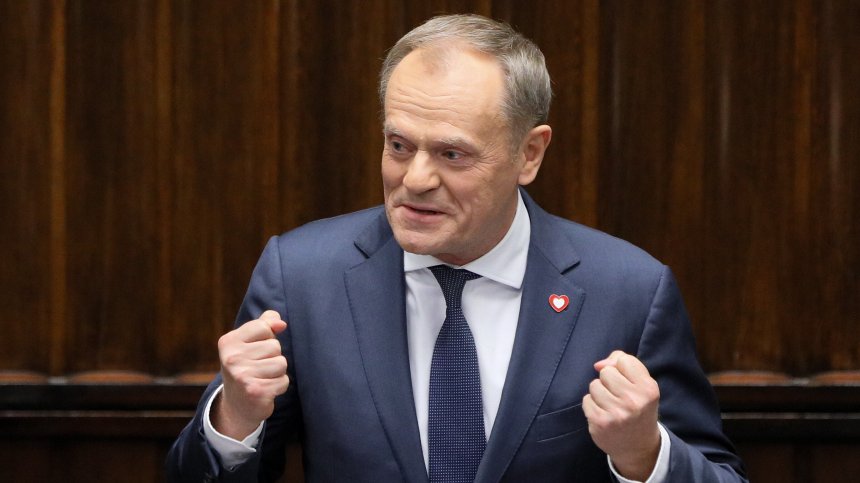 Доналд Туск ще състави новото полско правителство, обеща да деблокира средства
