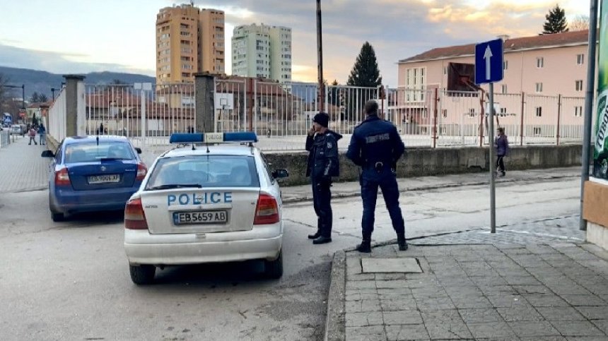 Заподозреният за убийството в Севлиево е изписан от психиатрията по настояване на жена му