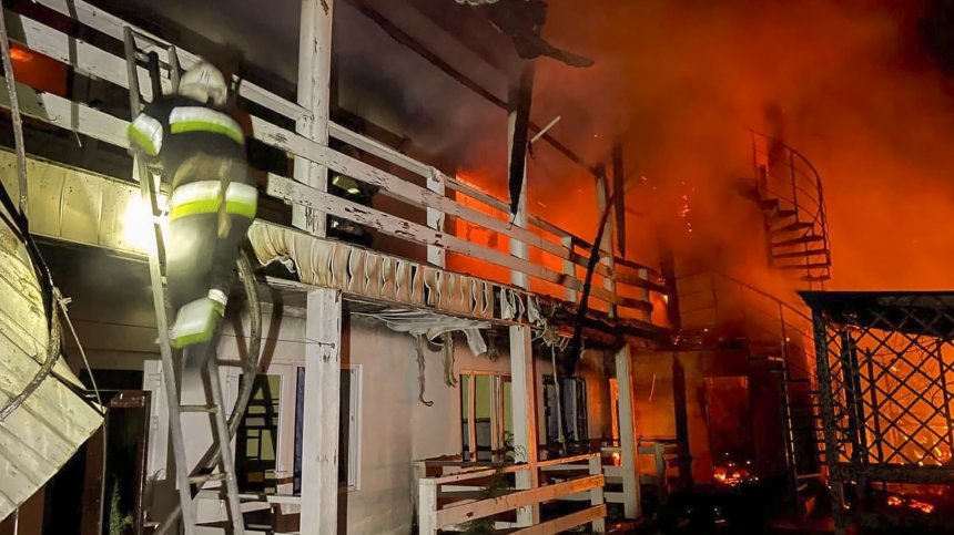 Руски ракети удариха черноморското пристанище в Одеса, избухна голям пожар