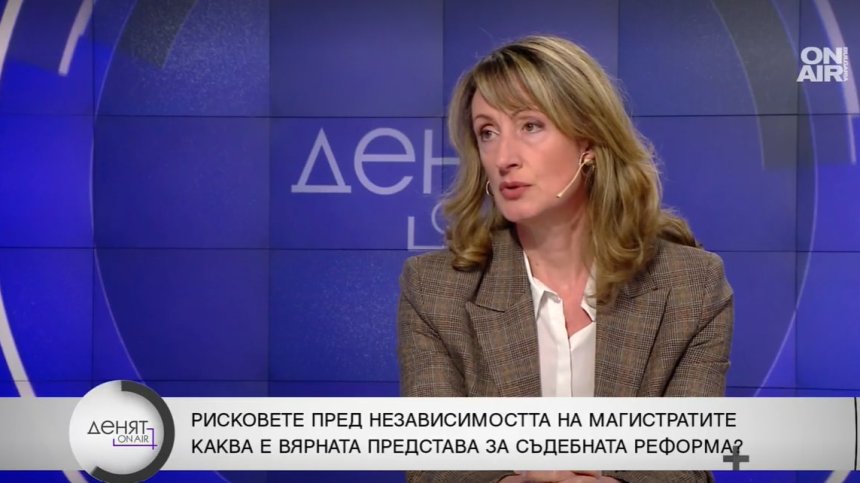 Зинаида Златанова: Радев да обясни изказването си за оръжията