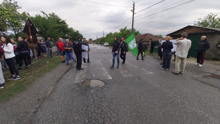 След протеста: АПИ търси начини за еврофинансиране на пътя Обручище - Гълъбово