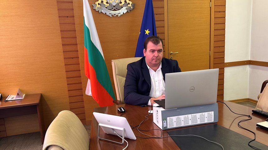 Явор Гечев: Приемът по авансовото плащане по украинската помощ ще започне скоро